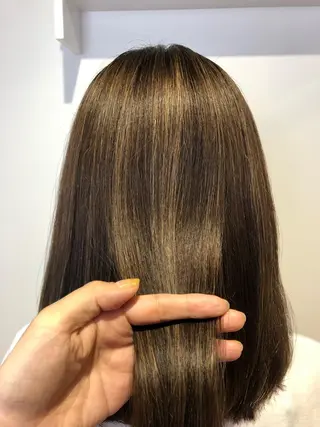 ミディアム 青野 文香のヘアスタイル