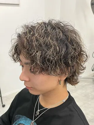 ミディアム カラー パーマ メンズ 新潟メンズパーマ 新潟駅/小田拓実のヘアスタイル