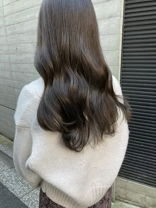 ロング ✨色持ちの良い艶 カラー✨蟹江真世のヘアスタイル