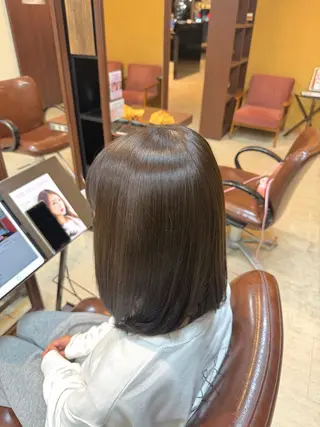 ミディアム 岸田 奈々/ 艶髪/トレンドカラーのヘアスタイル