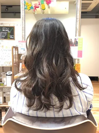 ロング 青野 文香のヘアスタイル