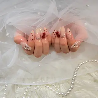 ロング マシェリローズ所属・Macherie Roseのネイルデザイン