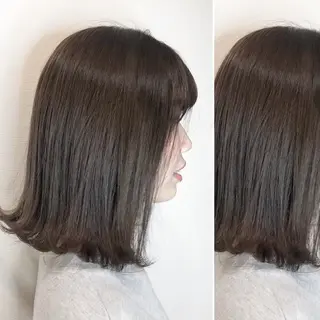 セミロング カラー JuNブリーチに 縮毛矯正するプロのヘアスタイル