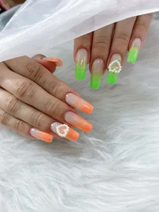 ネイル 高草木 桃香のネイルデザイン