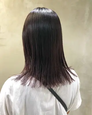 カラー ニシオカ タクヤのヘアスタイル