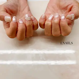 ネイル アイネイルズ所属・早川 梓のネイルデザイン