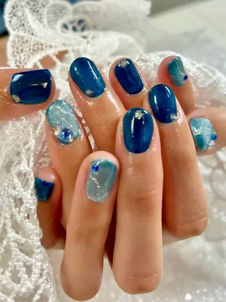 ネイル BURGUNDY mikaのネイルデザイン