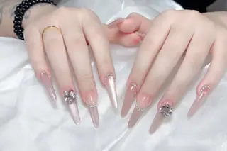 ネイル 小島 阿佑美のネイルデザイン