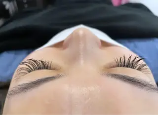 SESUNNY セサニー　SEIRAのマツエク・マツパデザイン