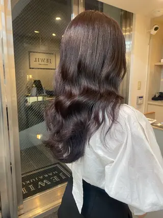 ロング ラベンダーカラー /巻き/WAKANAのヘアスタイル