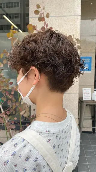 ショート パーマ 艶髪🌟髪質改善✨ Zinaヤマダ チサのヘアスタイル