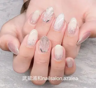 ネイル R inのネイルデザイン