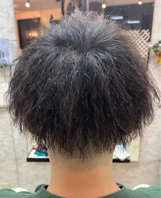 ミディアム パーマ メンズ SIKIBU  FUKUYAMA所属・熊谷 拓海のヘアスタイル