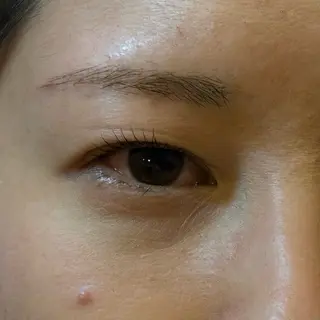 マツエク・マツパ 新村 美咲のヘアスタイル