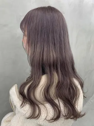 セミロング ブームボックス所属・🐝ハイトーンカラー hachi🐝のヘアスタイル