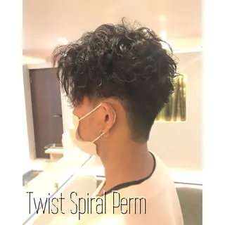 パーマ メンズ チーフデザイナー 若林　麻衣のヘアスタイル