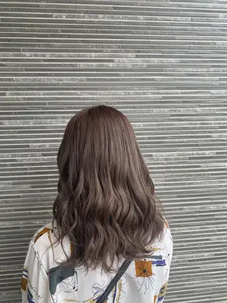 セミロング カラー 透明感カラー 天羅のヘアスタイル