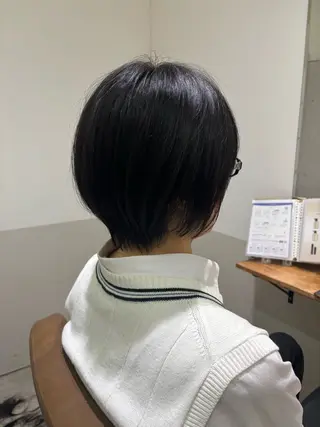 ショート ボブ／ショート 似合わせ🥇のヘアスタイル