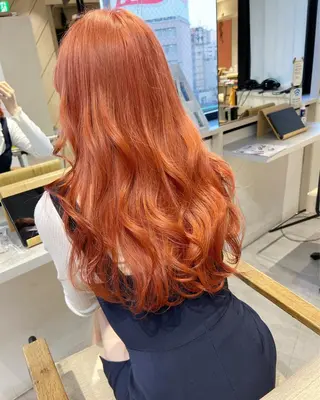 ミディアム デザイン🥇複雑履歴 ハイトーン特化のヘアスタイル