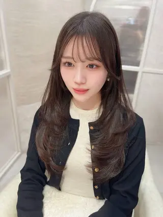 ロング カラー kumu 栄のヘアスタイル