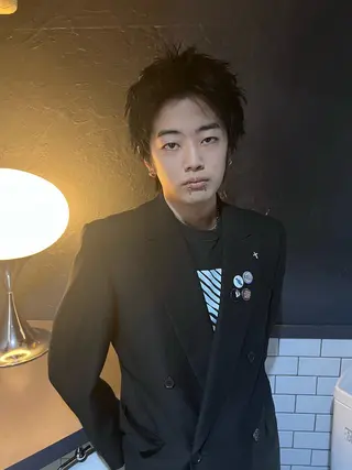 ショート メンズ 退色まで透明感ある ダブルカラー/リクのヘアスタイル