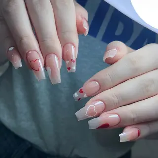 ネイル AngelChris ビューティーサロンのネイルデザイン