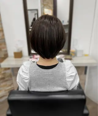 ショート カラー 薮内 香保里のヘアスタイル