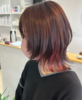 ミディアム カラー カドムラ モエのヘアスタイル