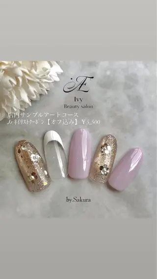 ネイル Ivy Beautysalon所属・アイビー 💅🌿のネイルデザイン