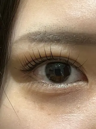 マツエク・マツパ Cure所属・三澤 朱里の眉毛・アイブロウイメージ