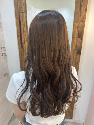 ロング カラー 深谷 真見のヘアスタイル