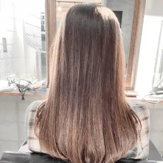 セミロング カラー S. ERIのヘアスタイル