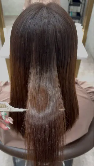 ミディアム Nanami / ベージュ/グレージュのヘアスタイル