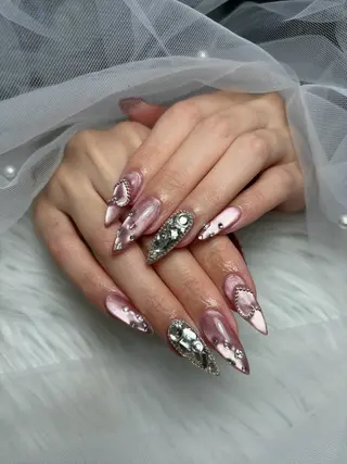 ネイル Cloudy Chan Nailのネイルデザイン