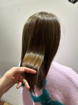 セミロング カラー いまじゅく あおいのヘアスタイル