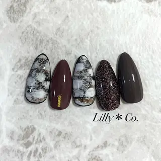 ネイル Lilly Co.のネイルデザイン