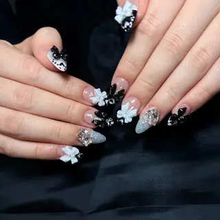 ミディアム Bibi beauty spa Osaka所属・Chann Channのネイルデザイン