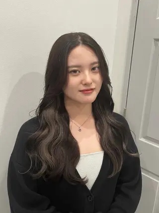 ロング 猿渡 恋菜のヘアスタイル