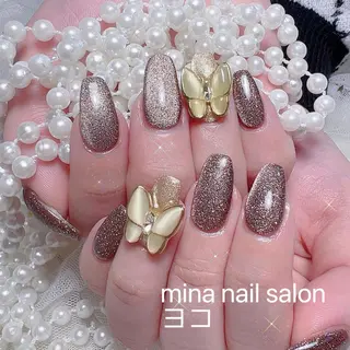 ネイル queensnail 🧸mikiのネイルデザイン