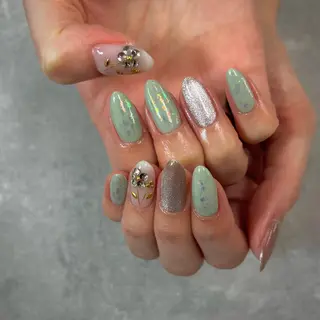 ネイル YAGAWA NAOのネイルデザイン