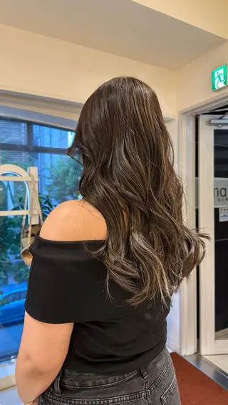 ロング カラー 🤍ハイライト/ レイヤー/銀座🤍のヘアスタイル