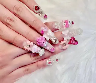 ネイル Hanaai Salon新宿店のネイルデザイン