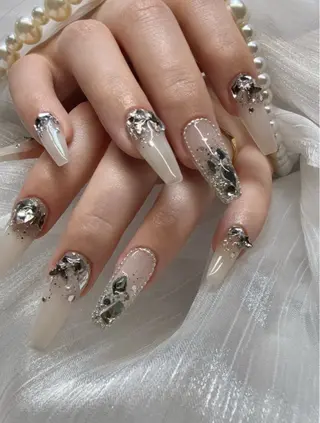 ネイル Tini ANA.CHUOのネイルデザイン