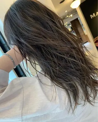 ロング カラー ノンダメージ⭐️ 透明感カラー中田七菜のヘアスタイル