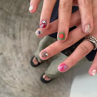 ネイル SALON VILLAGE AOYAMA 2nd.所属・NAKAMURA HARUKAのネイルデザイン