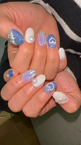 ネイル シャインネイル所属・伊藤 くるみのネイルデザイン