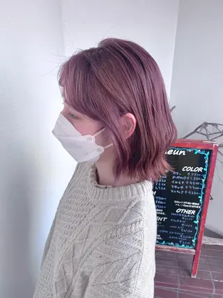 ショート カラー 三野 沙也のヘアスタイル