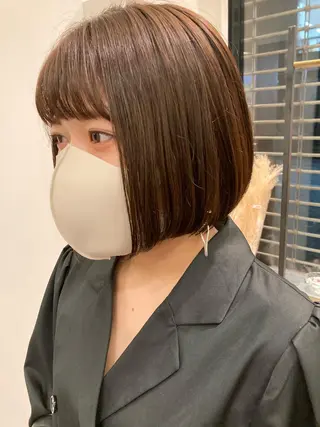 ミディアム オオタ ユキのヘアスタイル