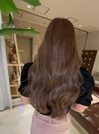 ロング FLEVE所属・艶カラー特化✨/ 成田早織のヘアスタイル