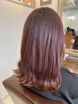 セミロング カラー 福田 里央のヘアスタイル
